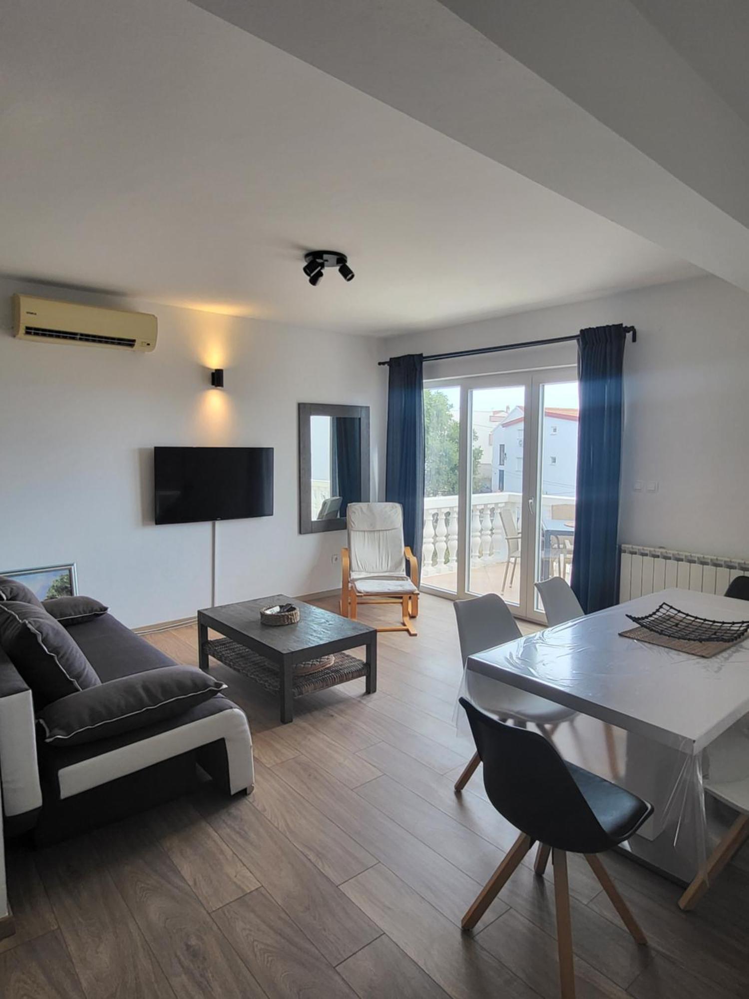 Apartment Gabrijel Sveti Filip i Jakov Exterior photo